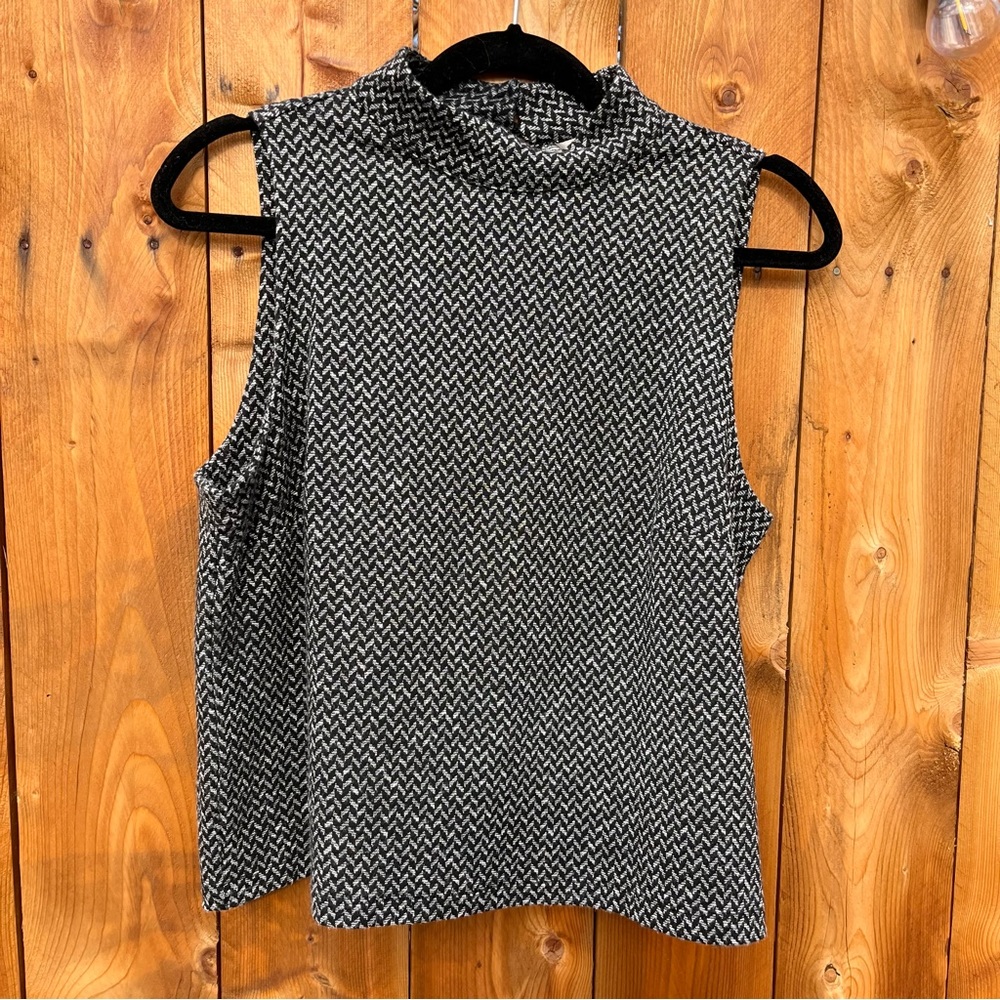 Banana Republic Crop Top